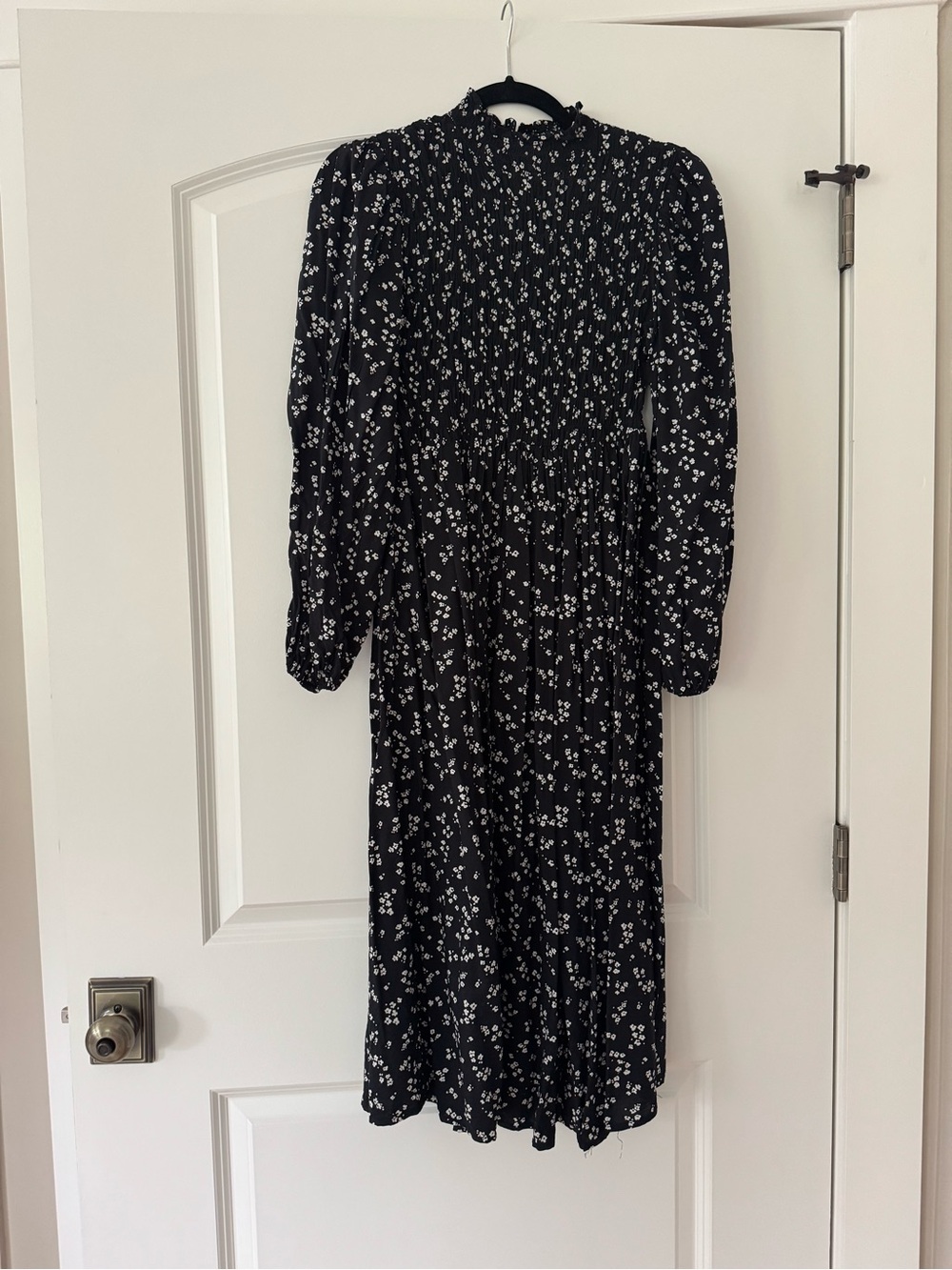 A Mew Day Black Floral Long-Sleeve Midi Dress. Size XS